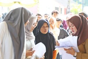 Disdukcapil Kabupaten Serang Jemput Bola Layanan Adminduk, Ratusan Warga Cinangka Antusias