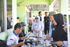 Disdukcapil Kabupaten Serang Jemput Bola Layanan Adminduk Gratis di Pulo Panjang dan Tanara