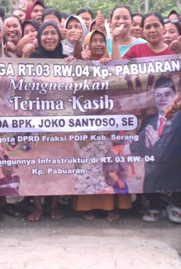 Warga Kampung Pabuaran Desa Cikande Ucapkan Terimakasih Kepada DPRD Joko Santoso, SE Atas Dibangunnya Infrastruktur