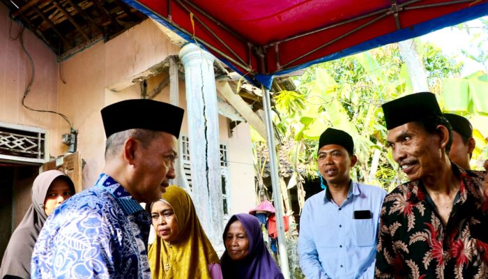 Takziah ke Rumah Alm Siti Muijah, Najib Hamas Imbau PMI Gunakan Jalur Legal